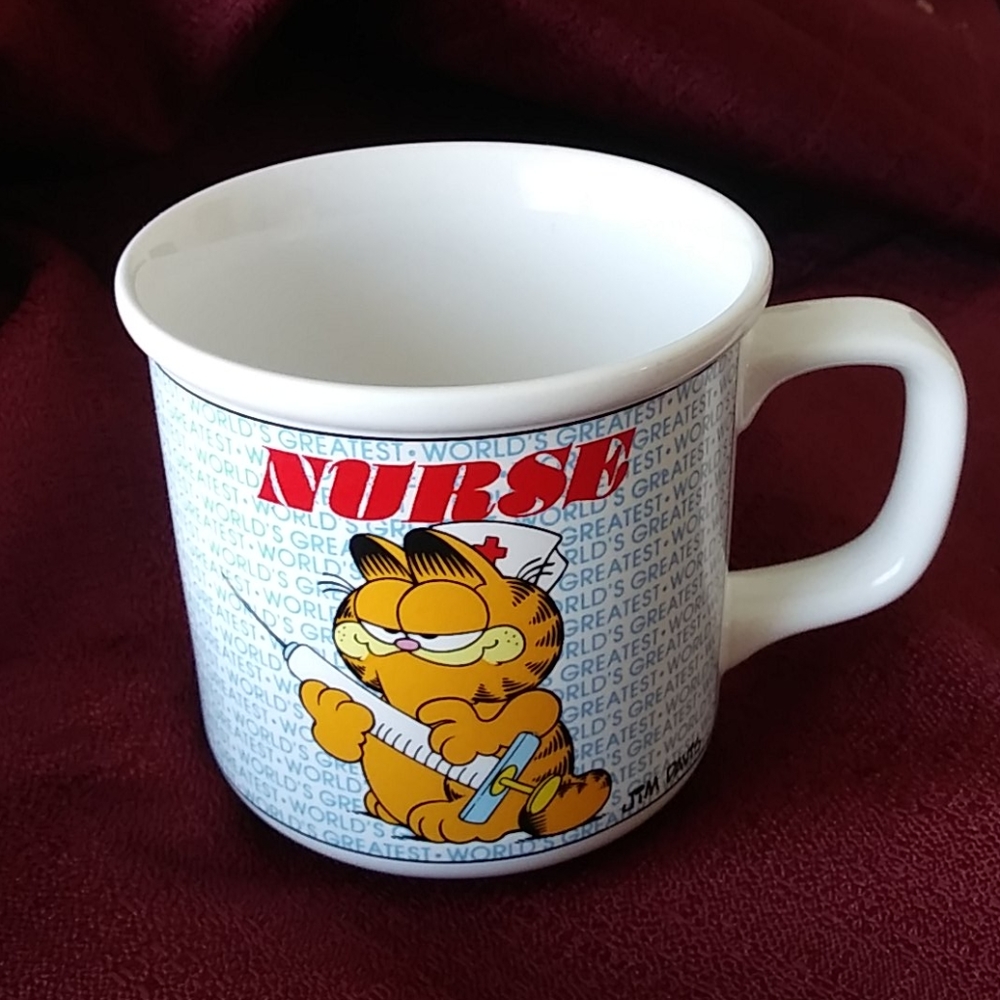 Garfield Nurse coffee mug 3" tall